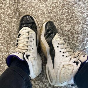 nike air jordans b’loyal